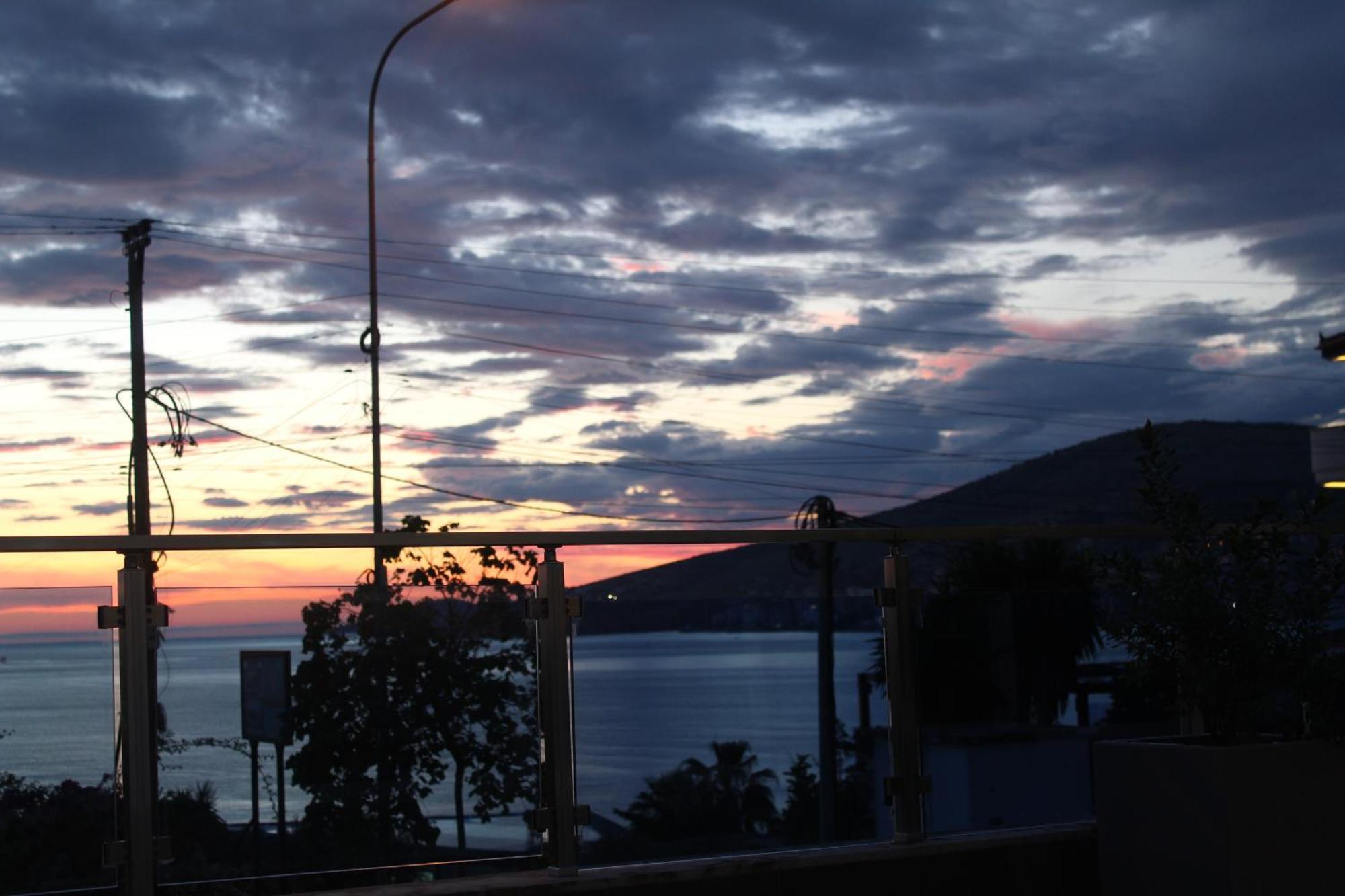 Hotel Agel Sarandë Exterior foto