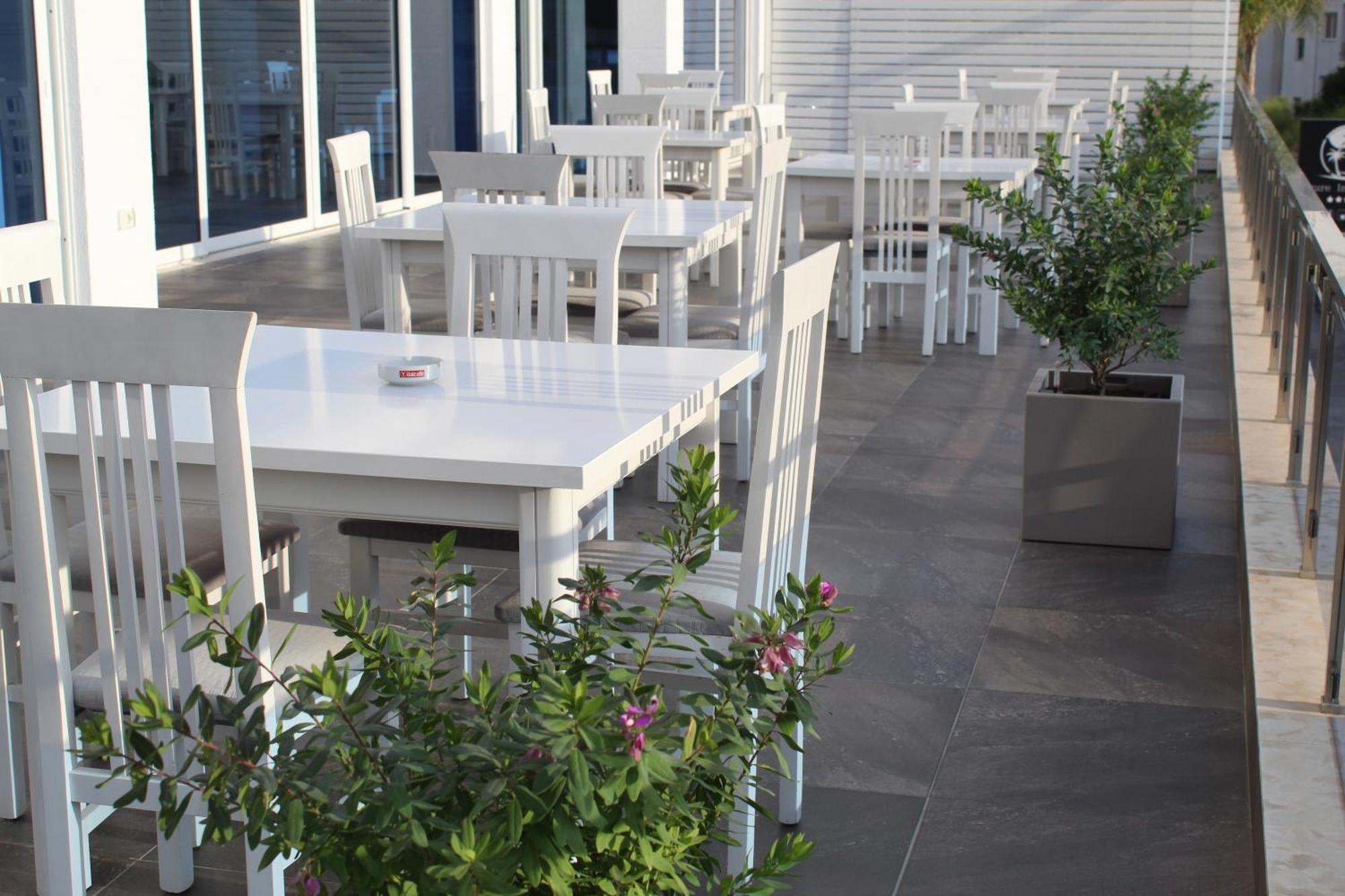 Hotel Agel Sarandë Exterior foto